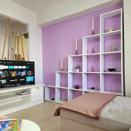 Apartmán Skanderbeg Deluxe Flat W 24h Check In *