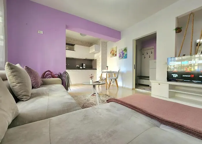 דירה Skanderbeg Deluxe Flat W 24h Check In