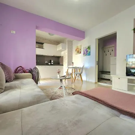 شقة Skanderbeg Deluxe Flat W 24h Check In